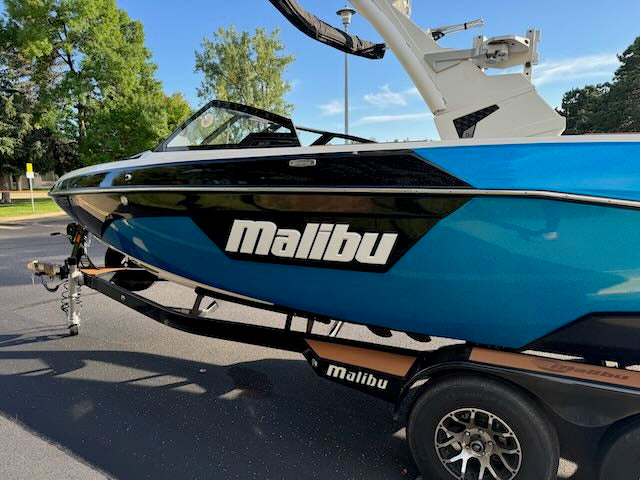 2021 Malibu 23 LSV - LT4 - MINT