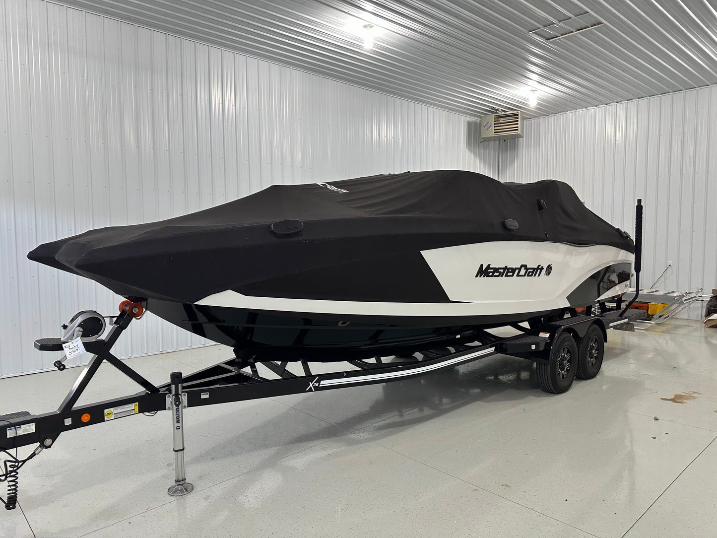 2019 MasterCraft X26 - 17 Hours - LIKE NEW