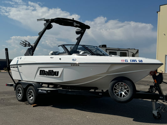 2023 Malibu 20' VTX Diamond Hull - LIKE NEW