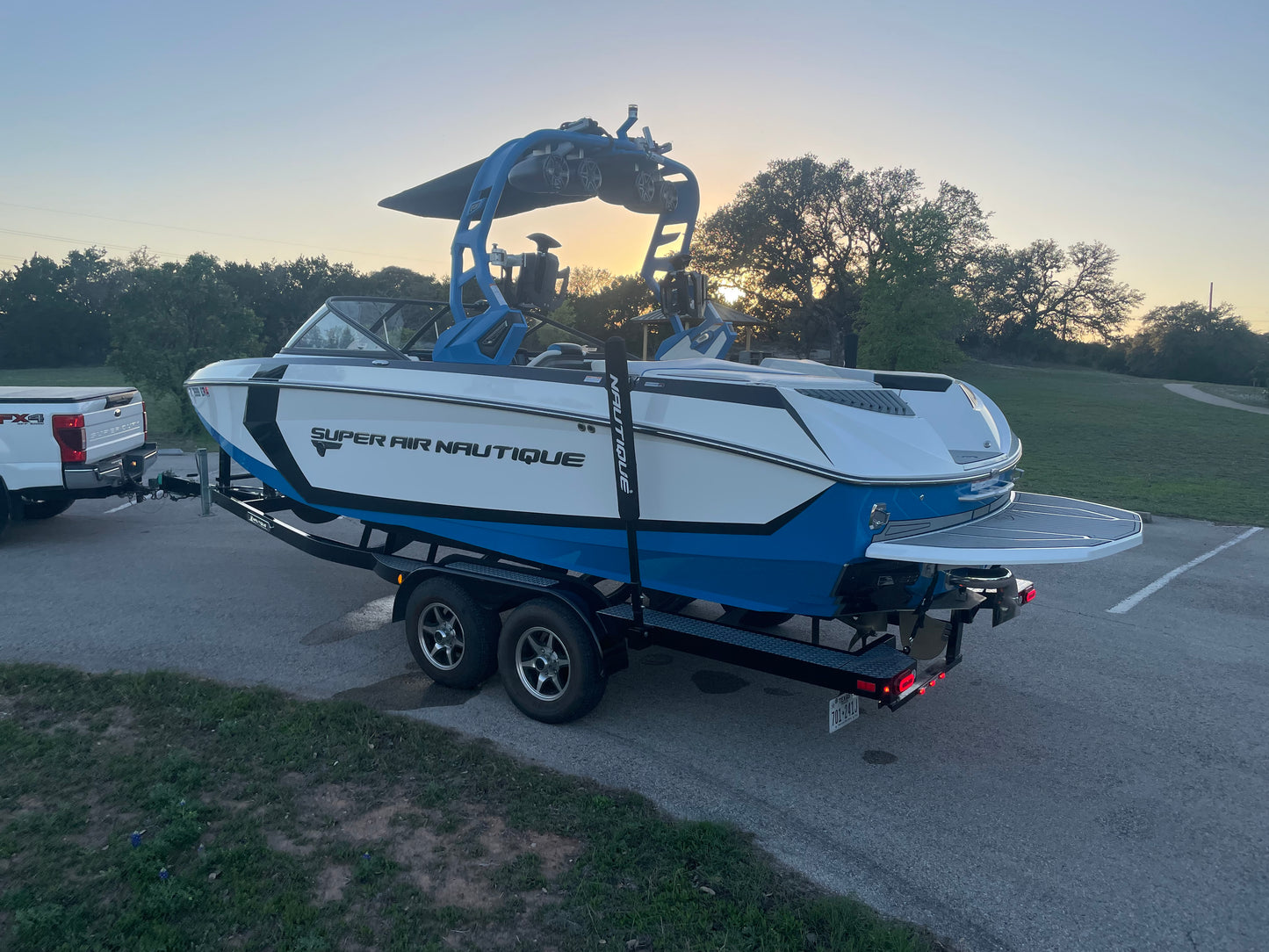 2018 Nautique G23 - Low Hours - Clean