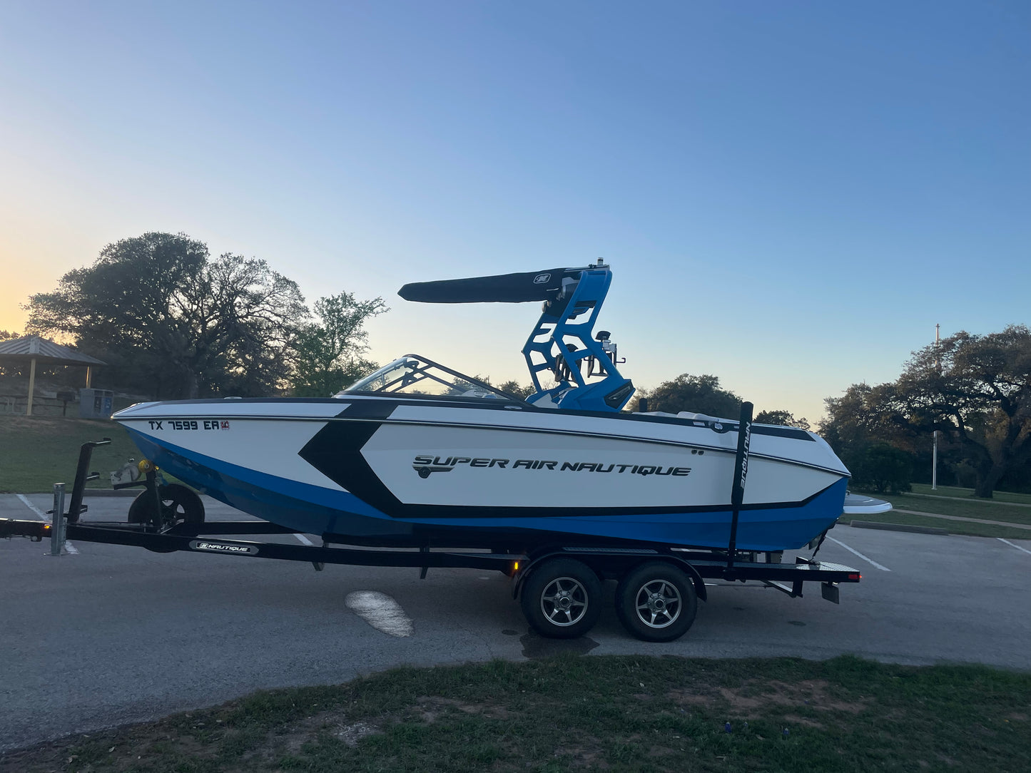 2018 Nautique G23 - Low Hours - Clean